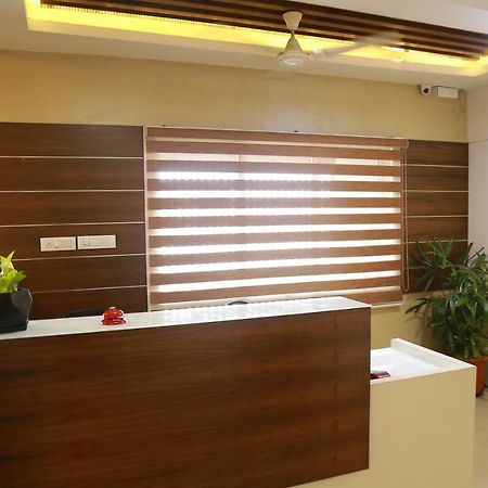 Kodavath Regency Alwaye 外观 照片