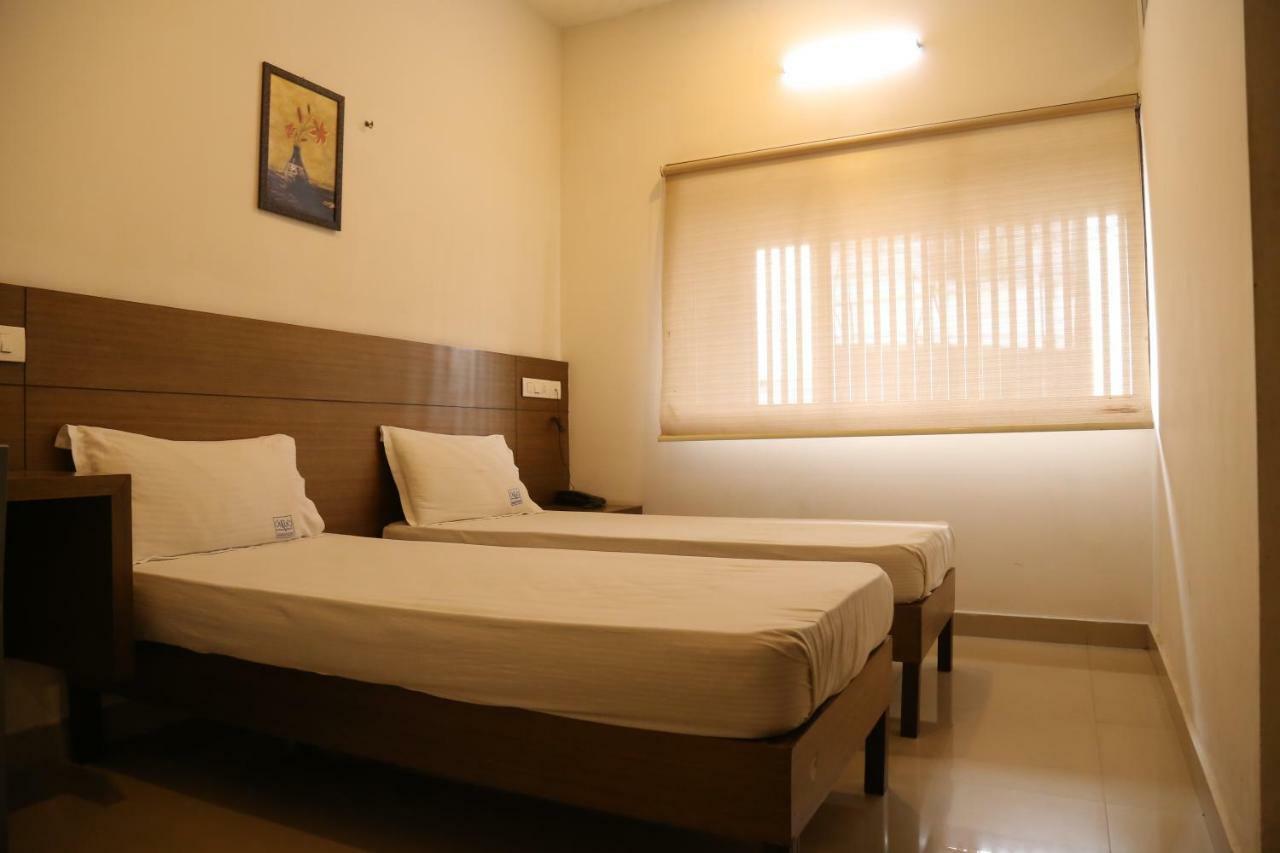 Kodavath Regency Alwaye 外观 照片