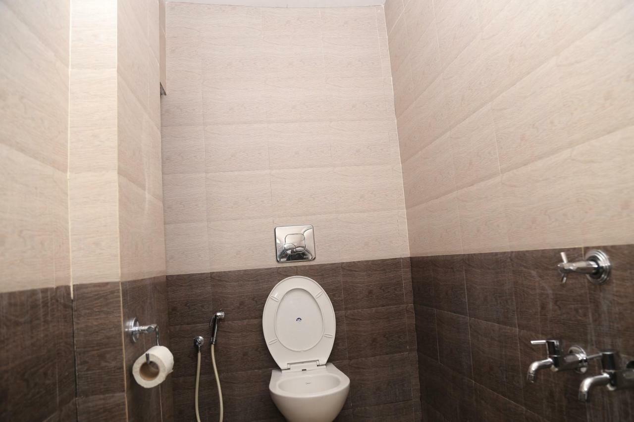 Kodavath Regency Alwaye 外观 照片